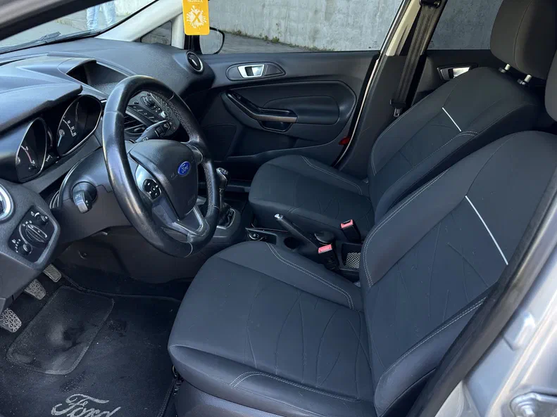 Ford Fiesta 2013 - 8