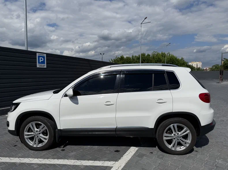Volkswagen Tiguan 2012 - 21