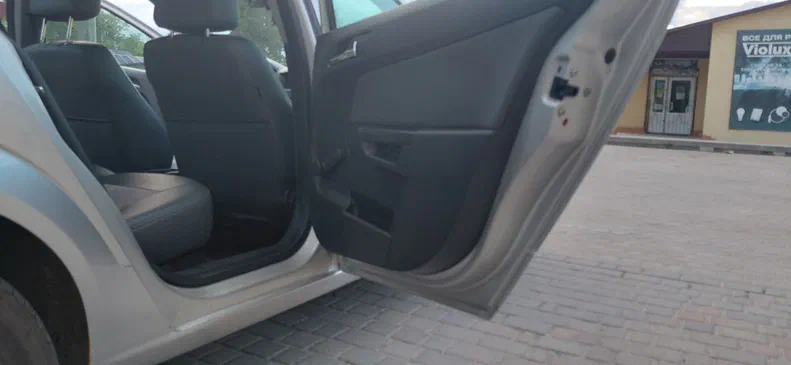 Opel Astra 2005 - 10