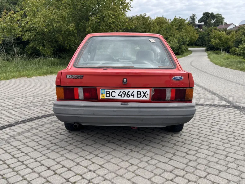 Ford Escort 1989 - 5