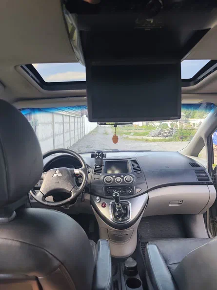 Mitsubishi Grandis 2006 - 4