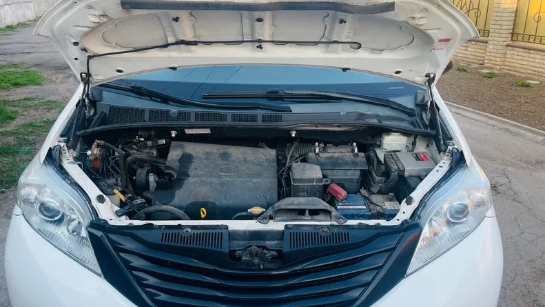 Toyota Sienna 2015 - 5