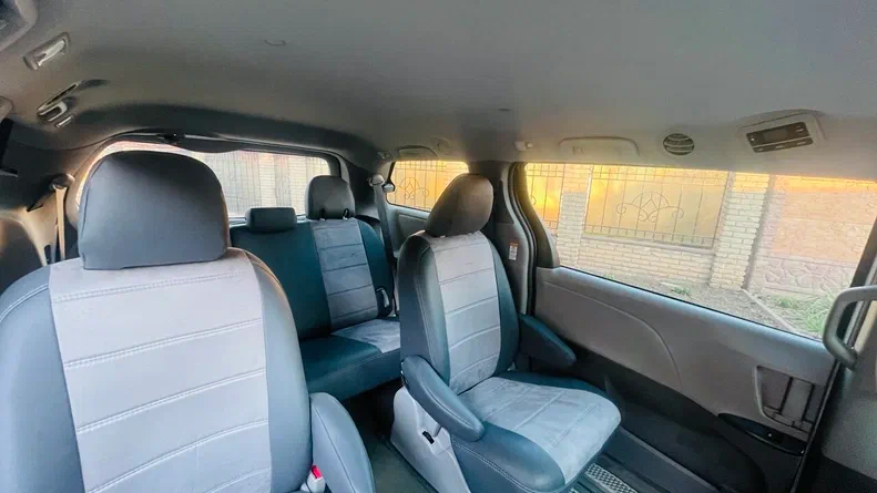 Toyota Sienna 2015 - 8