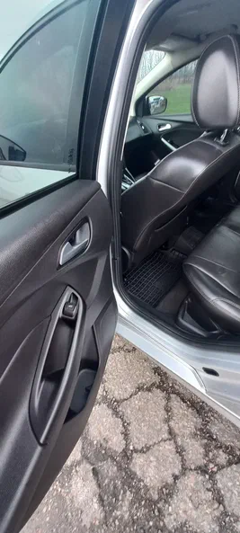 Ford Focus 2012 - 18