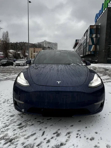 Tesla Model Y 2021 - 5