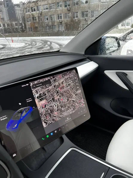 Tesla Model Y 2021 - 8