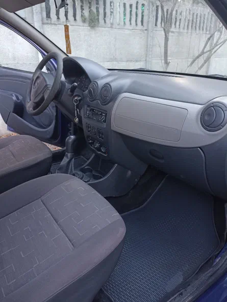 Dacia Sandero 2009 - 6