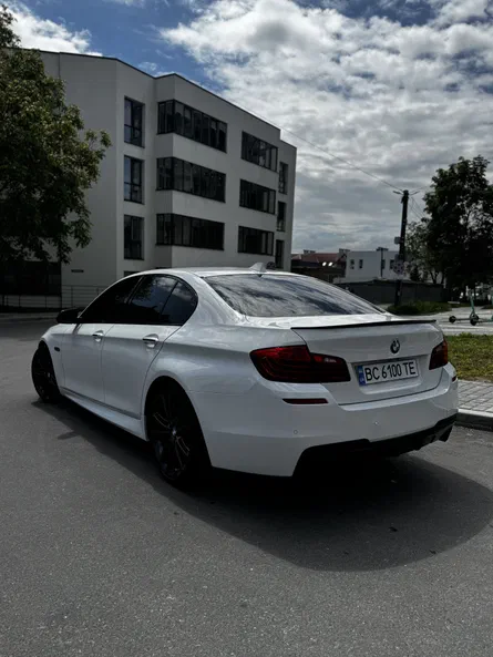 BMW 5 серія 2015 - 3