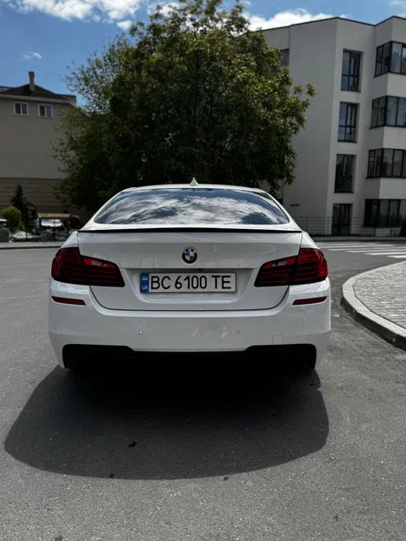 BMW 5 серія 2015 - 4