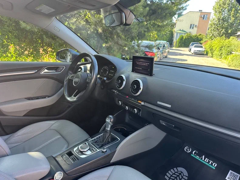 Audi A3 2017 - 24