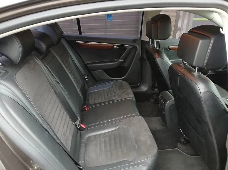 Volkswagen Passat 2013 - 16
