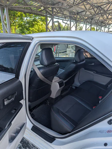 Toyota Camry 2012 - 5