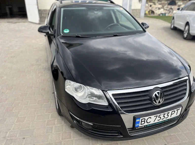 Volkswagen Passat 2009 - 1