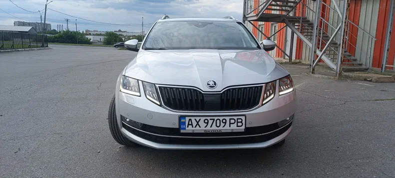 Skoda Octavia 2019 - 8