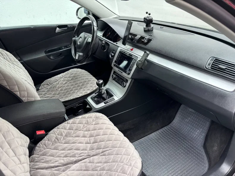 Volkswagen Passat 2010 - 6