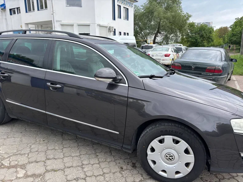 Volkswagen Passat 2010 - 1