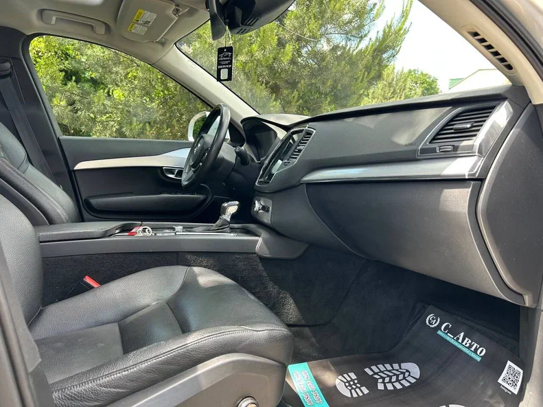 Volvo XC90 2018 - 6