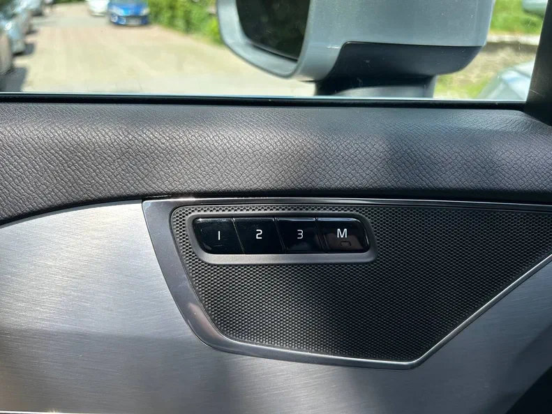 Volvo XC90 2018 - 21
