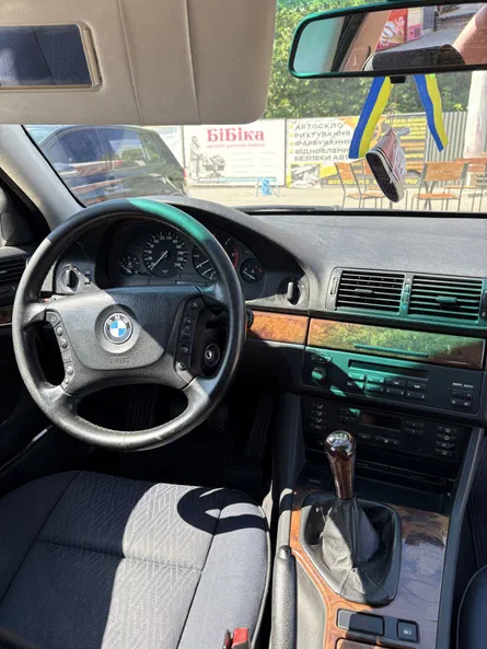 BMW 5 серія 2001 - 12