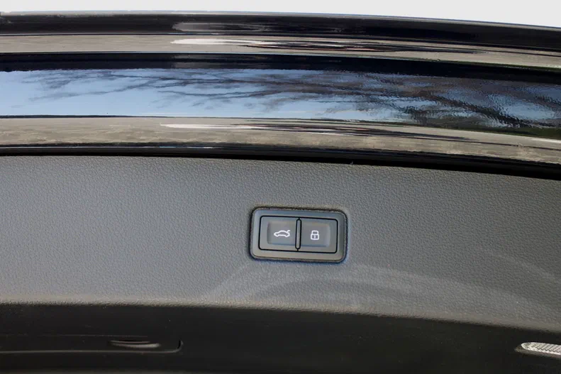 Audi Q7 2019 - 20