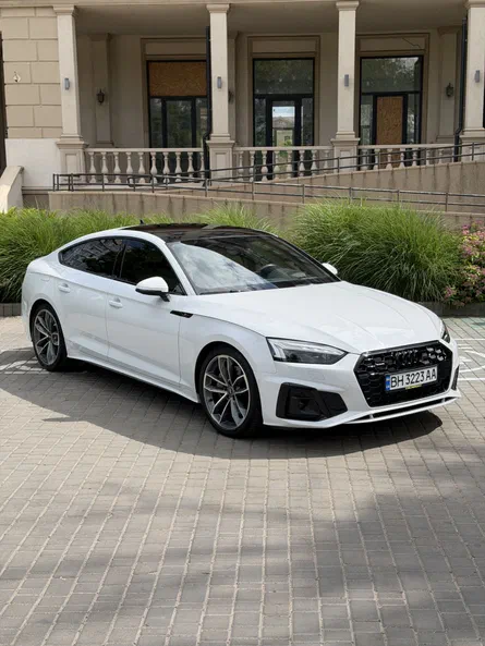 Audi A5 2022 - 1