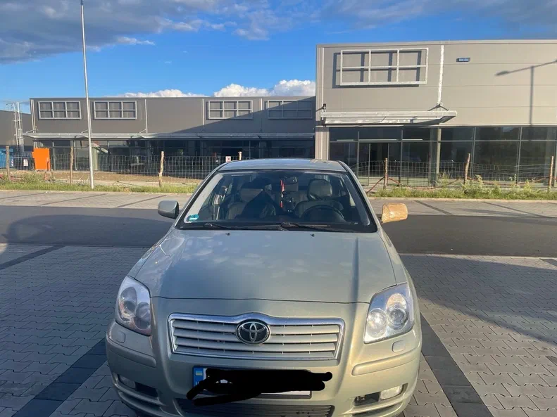 Toyota Avensis 2004 - 0