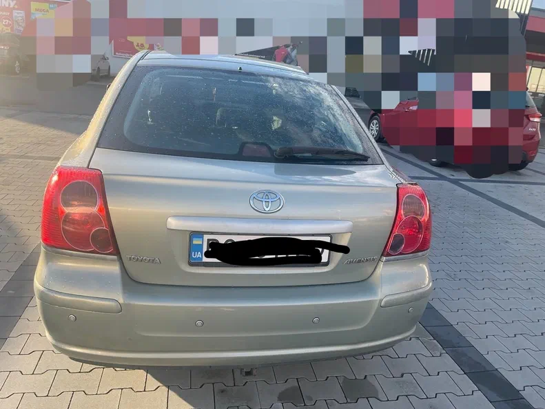 Toyota Avensis 2004 - 2