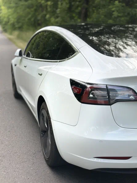 Tesla Model 3 2020 - 0
