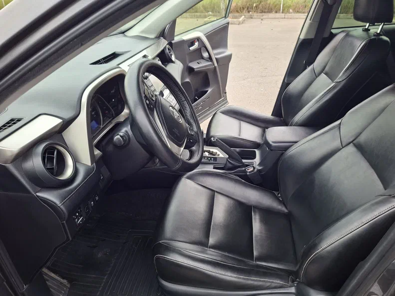 Toyota RAV4 2012 - 7