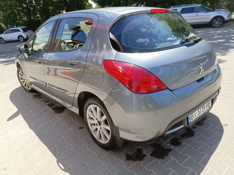 Peugeot 308 2008 - 7