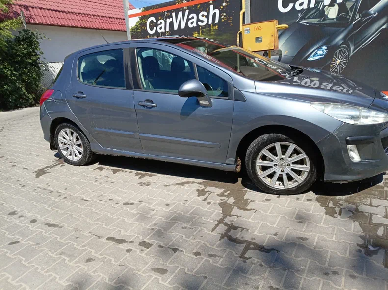 Peugeot 308 2008 - 3