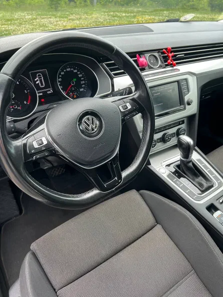Volkswagen Passat 2016 - 17