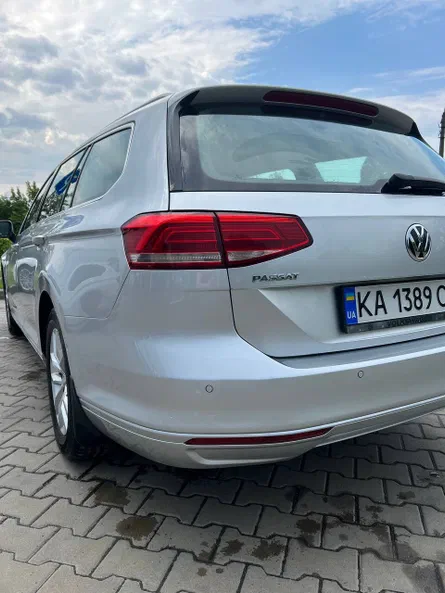 Volkswagen Passat 2016 - 9