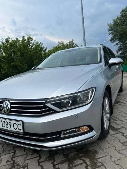 Volkswagen Passat 2016 - 1
