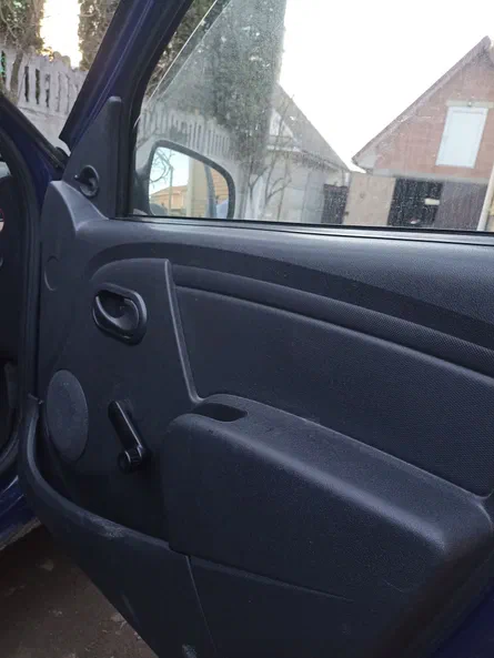 Dacia Sandero 2009 - 16