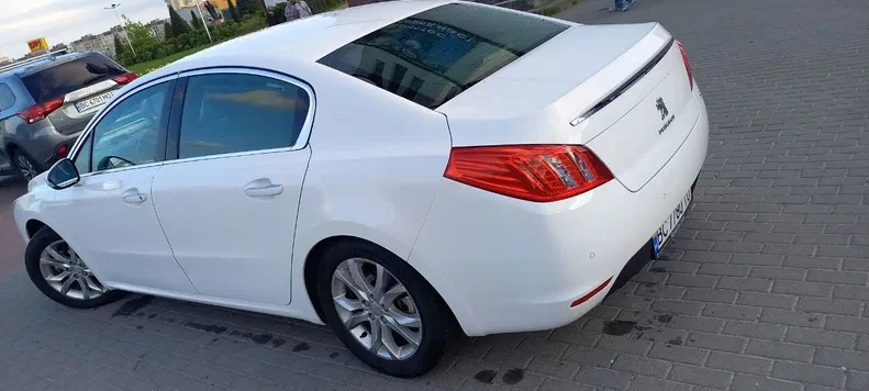 Peugeot 508 2012 - 8