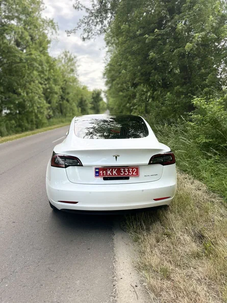 Tesla Model 3 2020 - 7