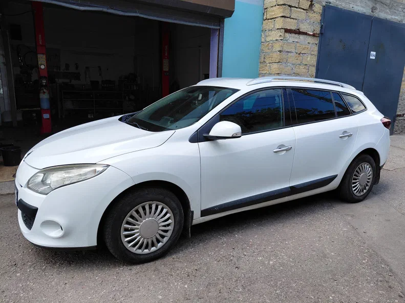 Renault Megane 2010 - 1