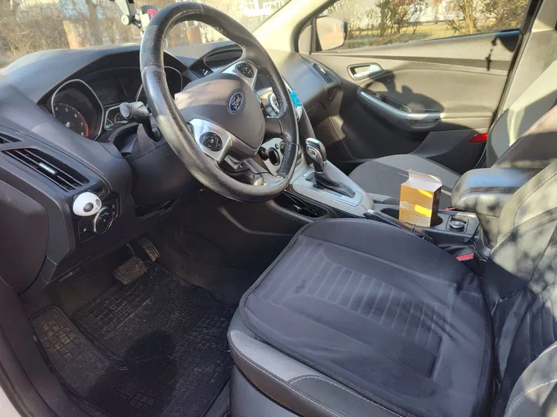 Ford Focus 2012 - 8