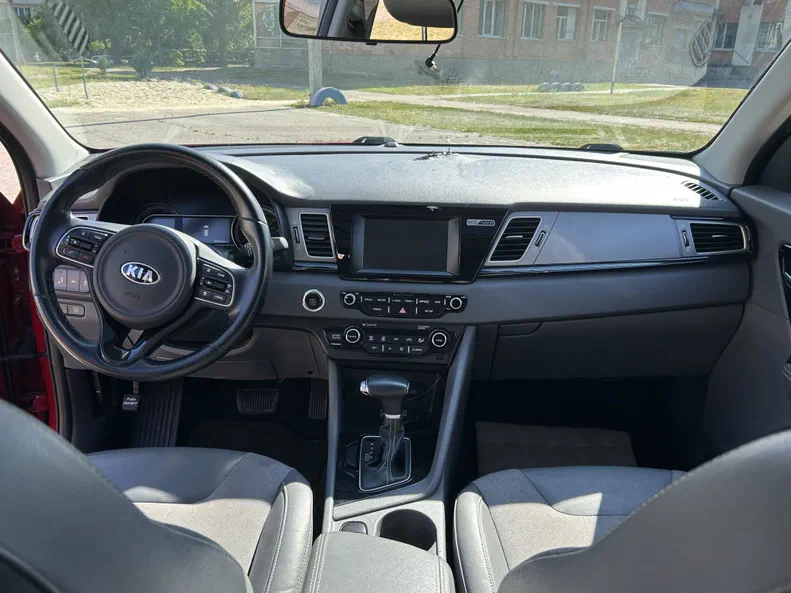 Kia Niro 2016 - 15
