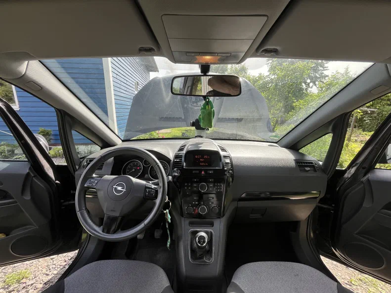 Opel Zafira 2009 - 14