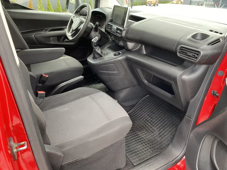 Opel Combo 2021 - 23