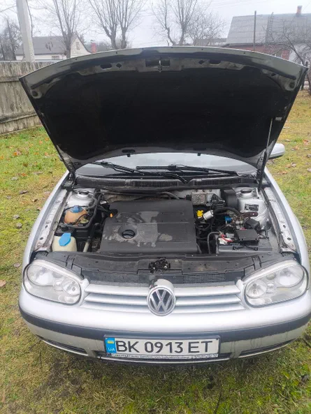 Volkswagen Golf 2000