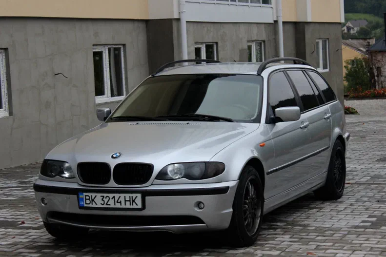 BMW 3 серія 2002 - 6