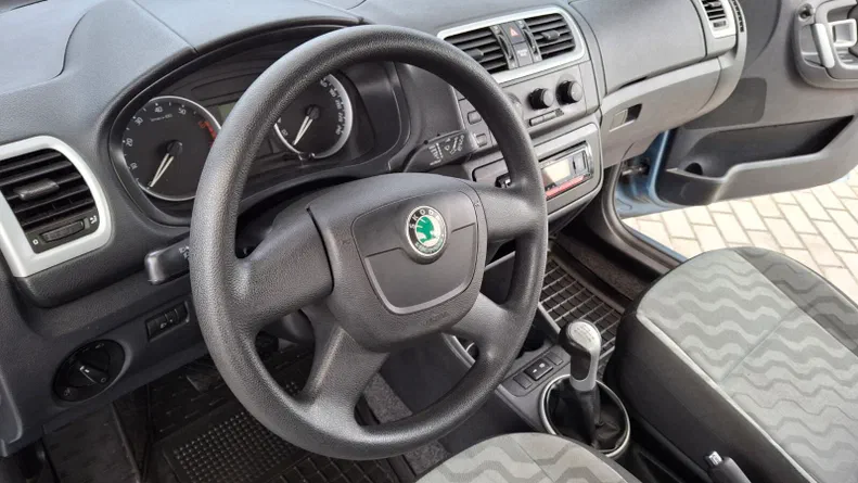 Skoda Fabia 2009 - 10