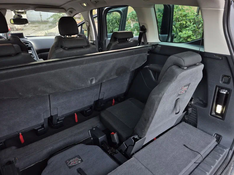 Peugeot 5008 2009 - 7