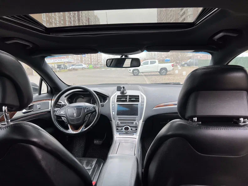 Lincoln MKZ 2016 - 26