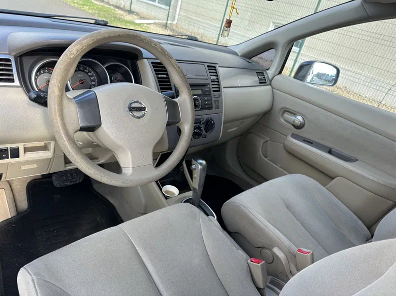 Nissan Tiida 2008 - 19