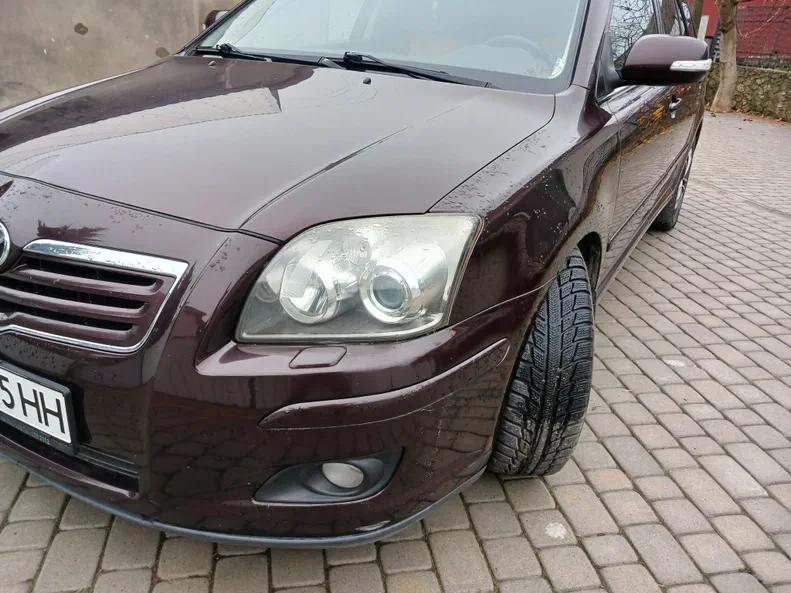 Toyota Avensis 2007 - 9