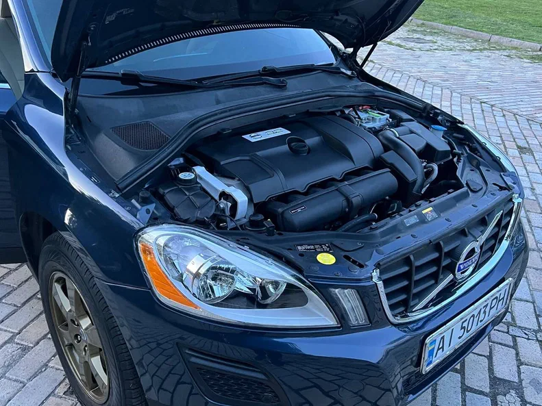 Volvo XC60 2012 - 9